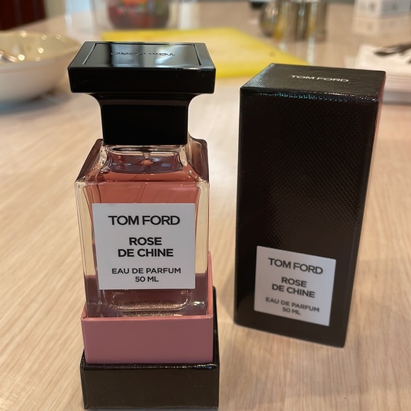 Tom Ford ROSE DE CHINE Eau De Parfum 50 ML - Picture 6 of 12